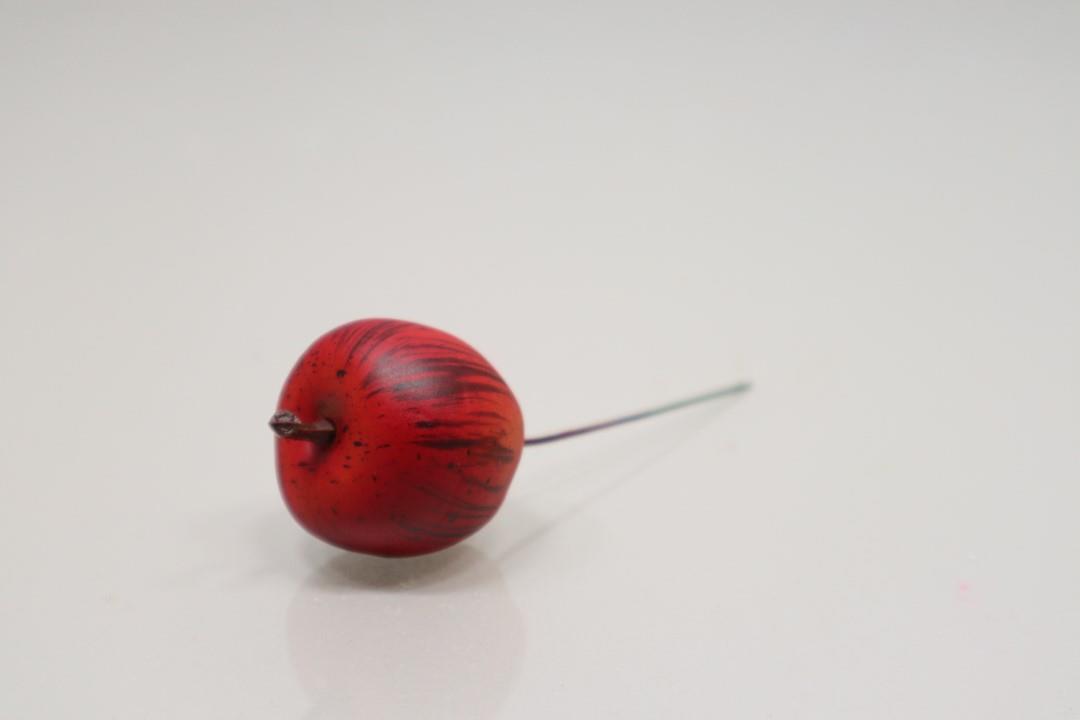 Apfel am Pick rot-matt  D3,5cm